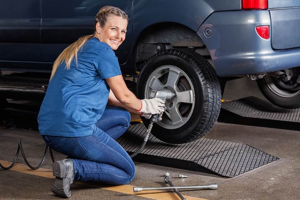 How to a Mechanic in Canada What You Need to Know